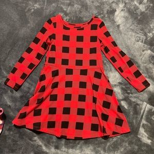 Red and black buffalo plaid little girls dress. Size 5T.